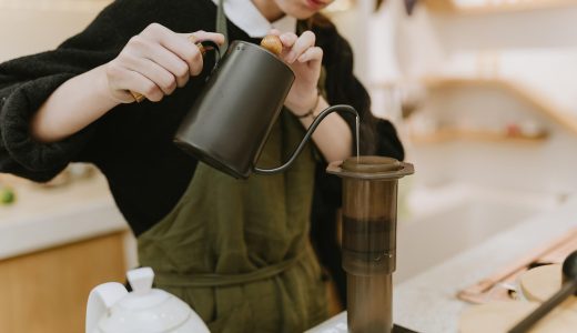 飲食店のシフト管理方法｜コツや簡単に作成できるツールを紹介